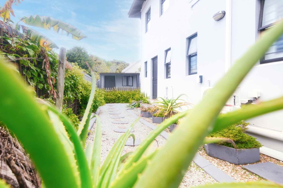 4 Bedroom Property for Sale in Hermanus Heights Western Cape